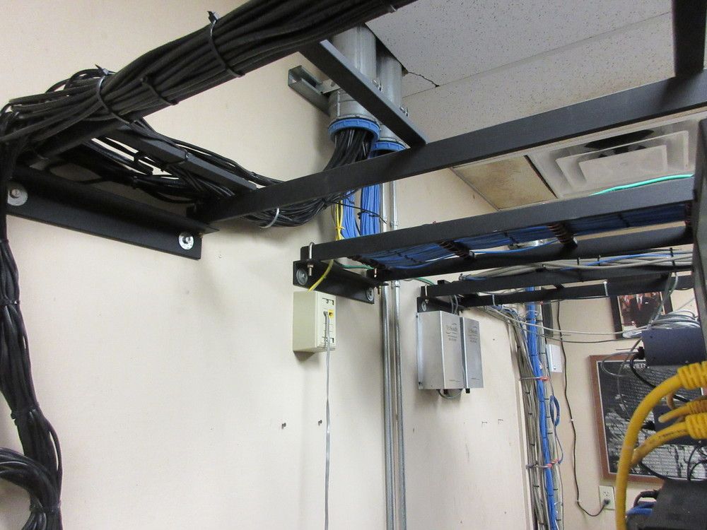 In the News Inc. Industrial Manuf. Flex Building: 8517 Sunstate St, Tampa, FL 33634